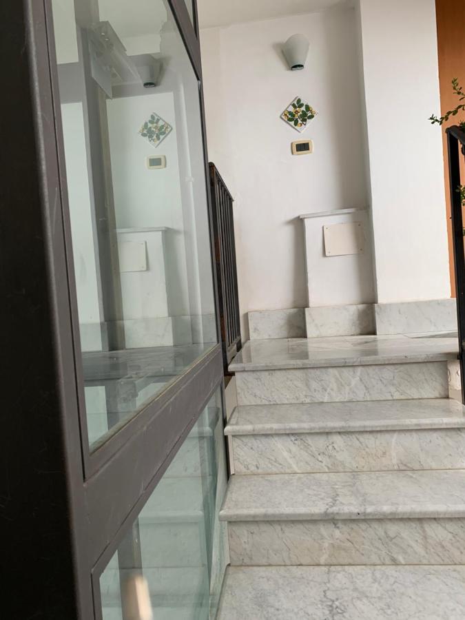 Palazzo Resuttana Lejlighed Palermo Eksteriør billede
