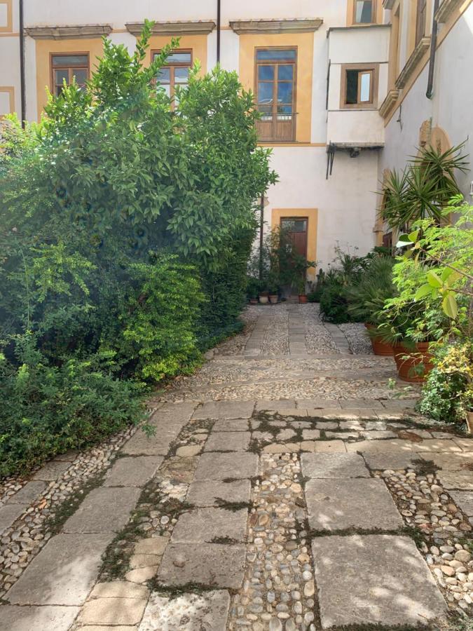 Palazzo Resuttana Lejlighed Palermo Eksteriør billede