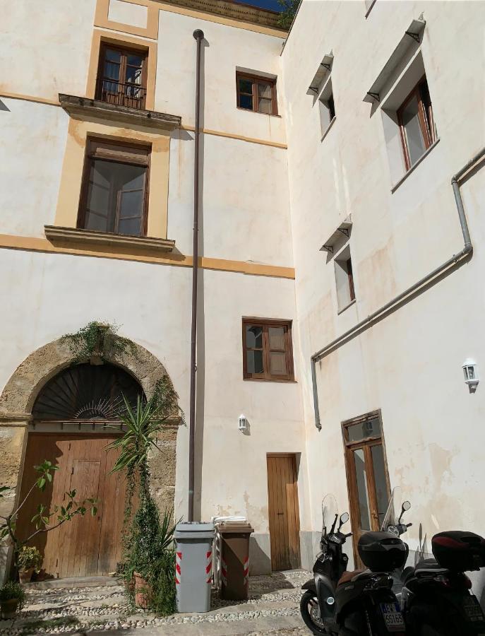 Palazzo Resuttana Lejlighed Palermo Eksteriør billede